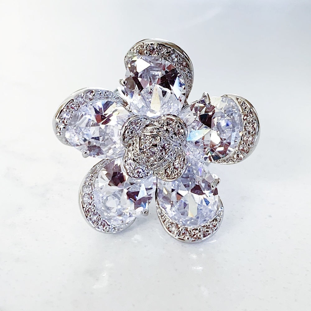 💍 Extraordinary High Shine Wild Rose Rhinestones Crystals Silver-tone Ri…